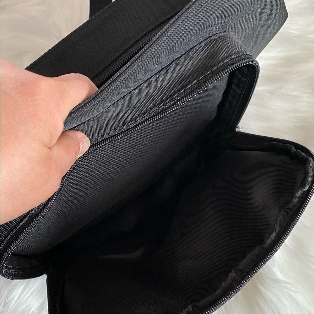 Anne Klein Shoulder Bag - Picture 6 of 7